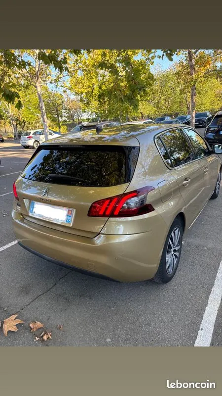 Peugeot 308 2018 photo 2