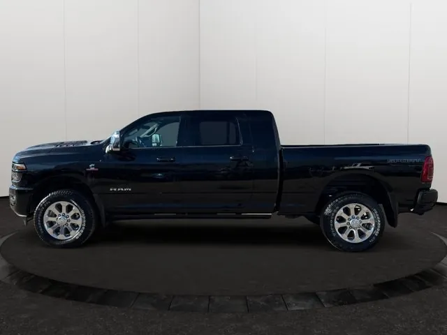 Ram 2500 Laramie 2026 photo 2