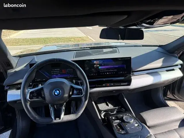 BMW 530E 2025 photo 3