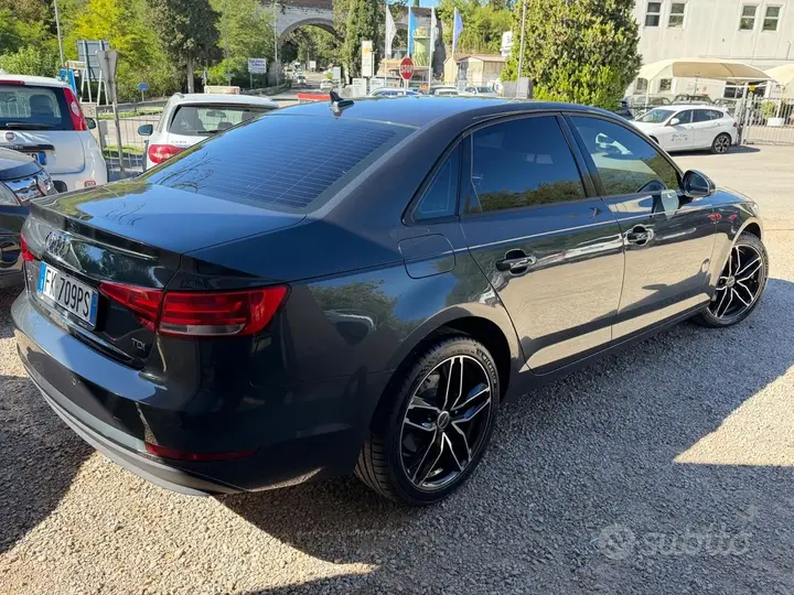 Audi A4 2016 photo 3