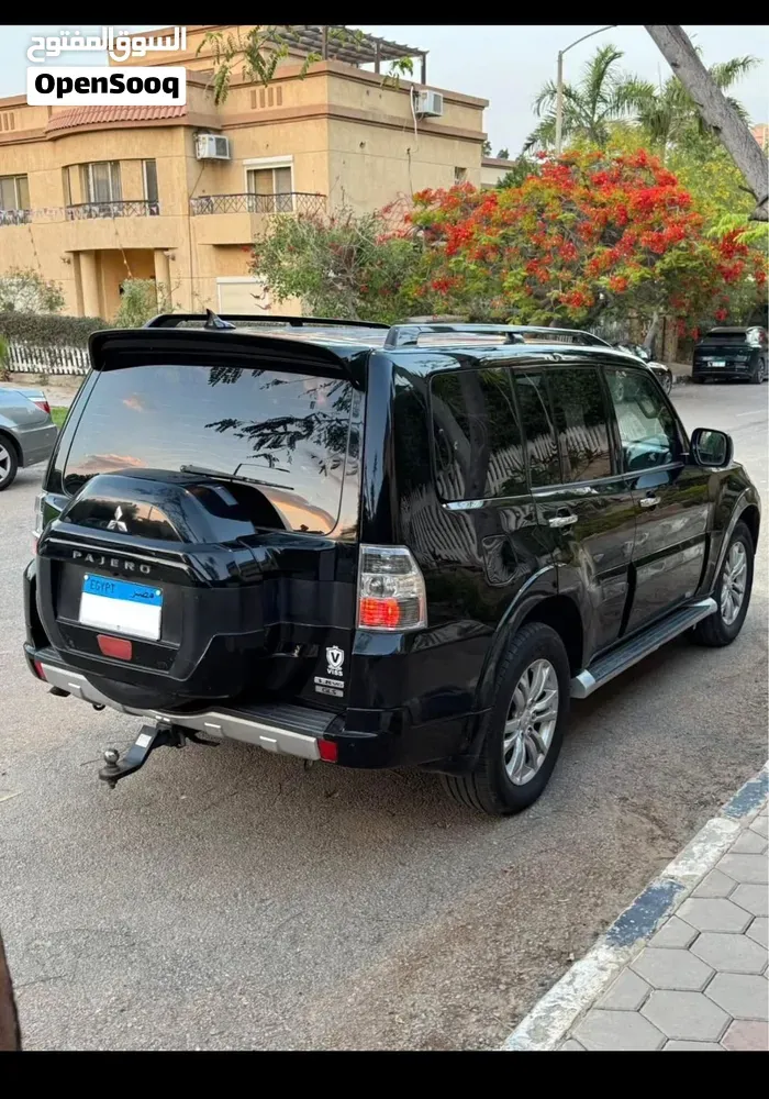 Mitsubishi Pajero 2015 photo 4