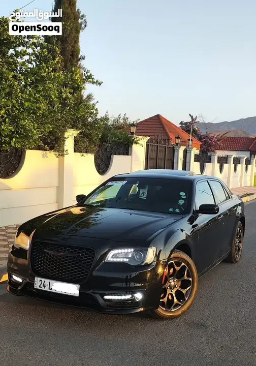 Chrysler 300 2023 photo 5