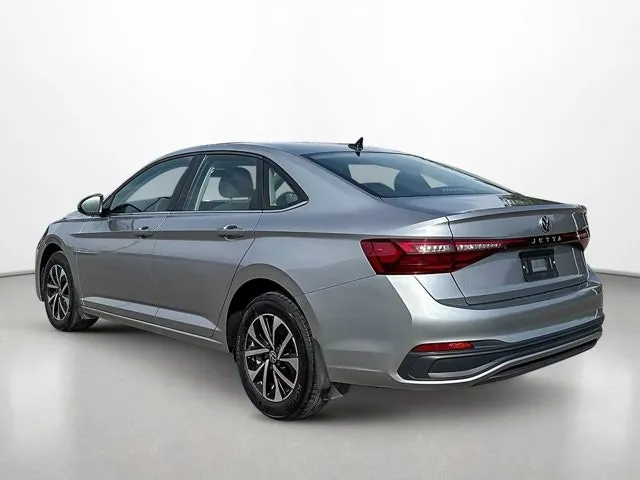 Volkswagen Jetta 2025 photo 4
