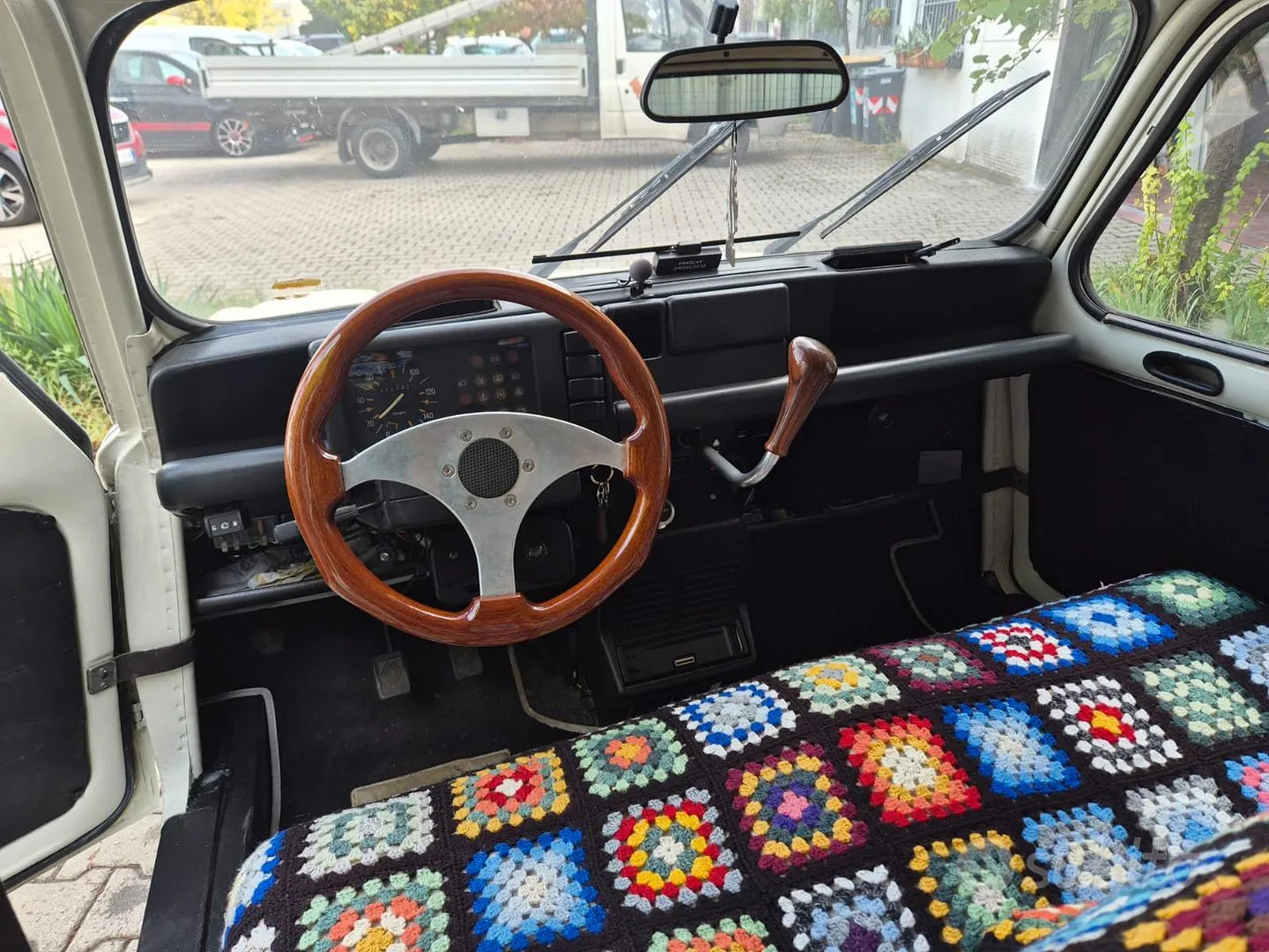 Renault R4 1985 photo 5