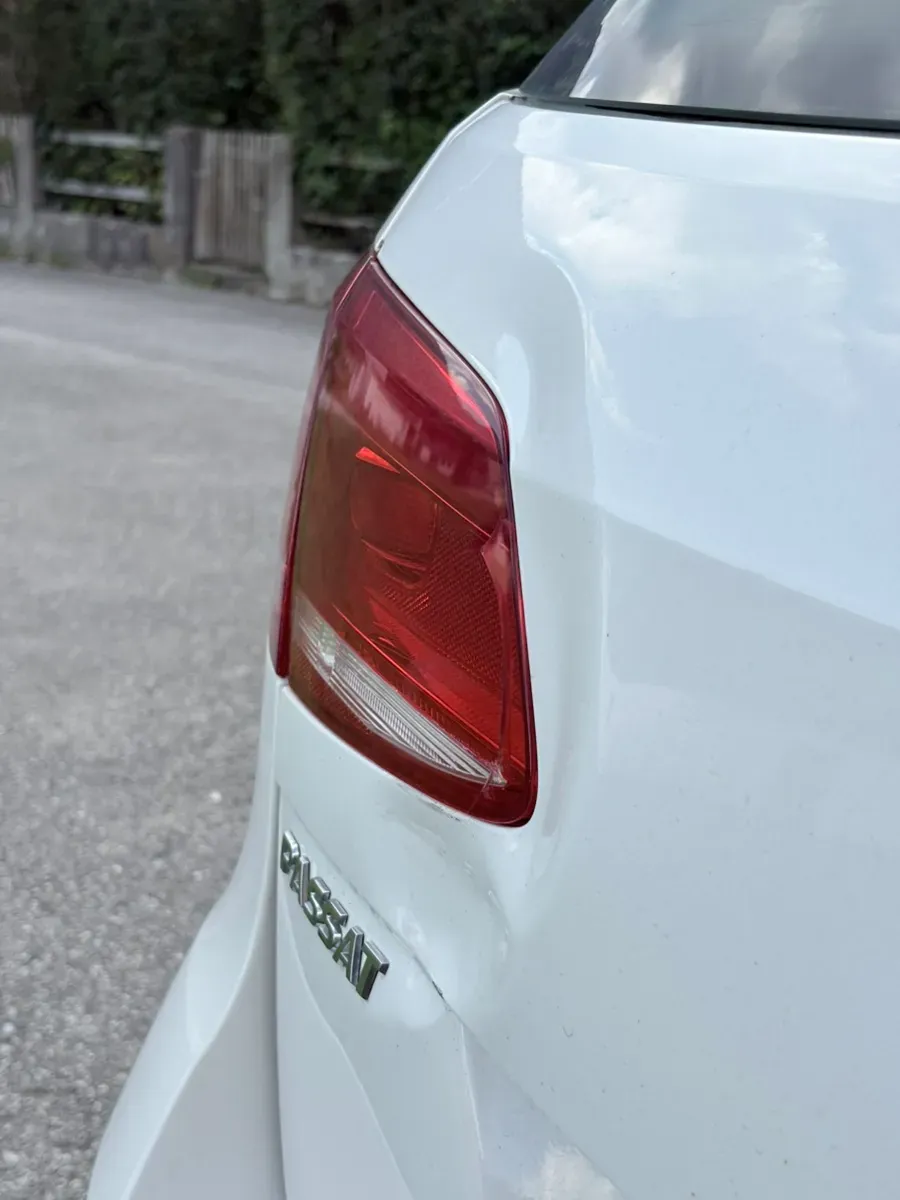Volkswagen Passat 2013 photo 2