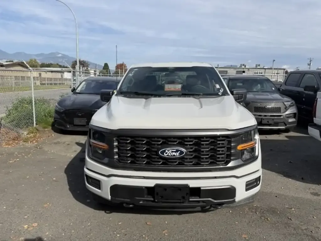 Ford F-150 2026 photo 2