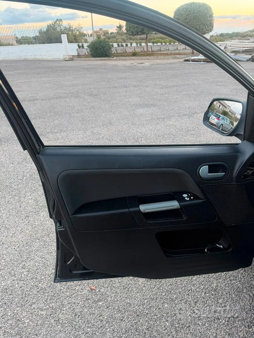 Ford Fusion 2010 photo 5