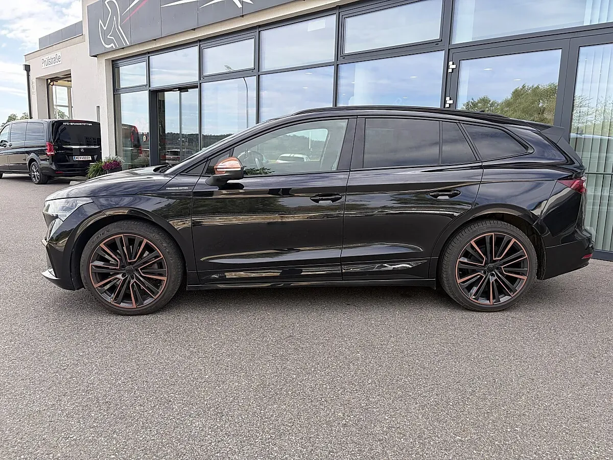 Skoda Enyaq 2022 photo 3