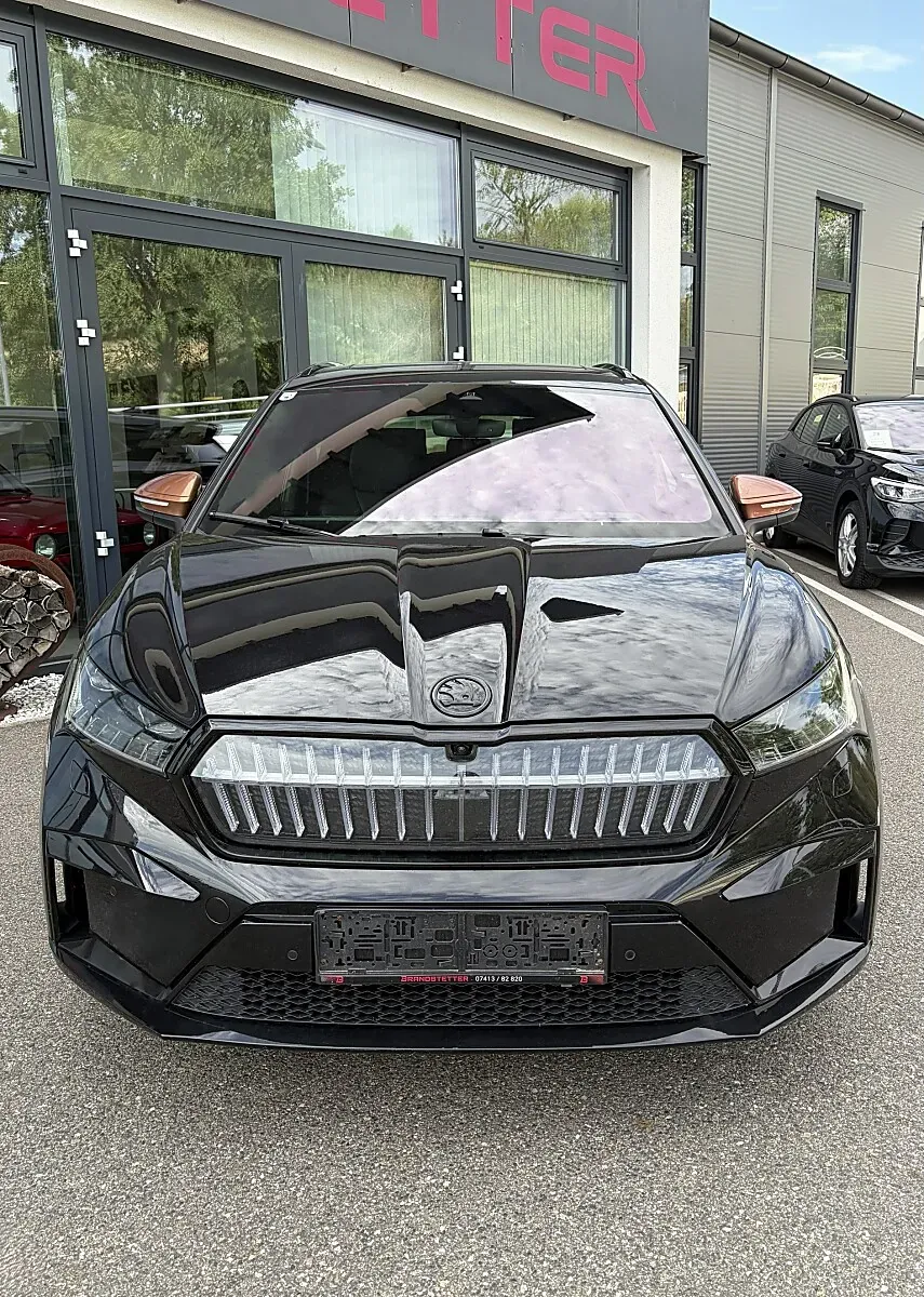 Skoda Enyaq 2022 photo 2