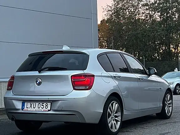 BMW 118D 2014 photo 4