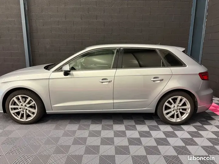 Audi A3 2019 photo 2