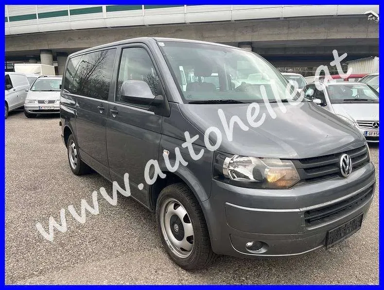 Volkswagen T5 2010 photo 3