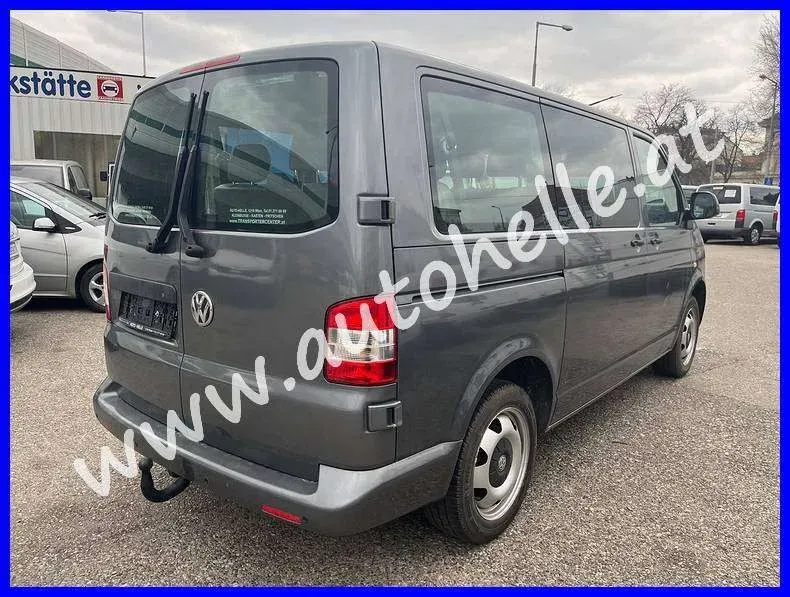 Volkswagen T5 2010 photo 2
