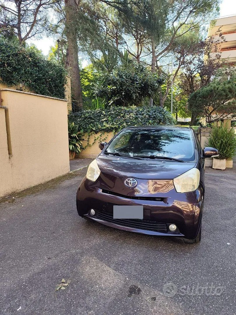 Toyota Iq