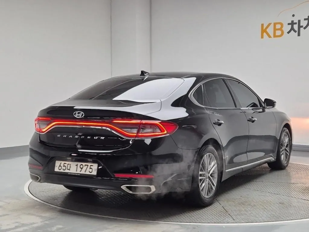 Hyundai Grandeur 2018 photo 3
