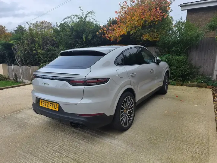 Porsche Cayenne 2022 photo 3