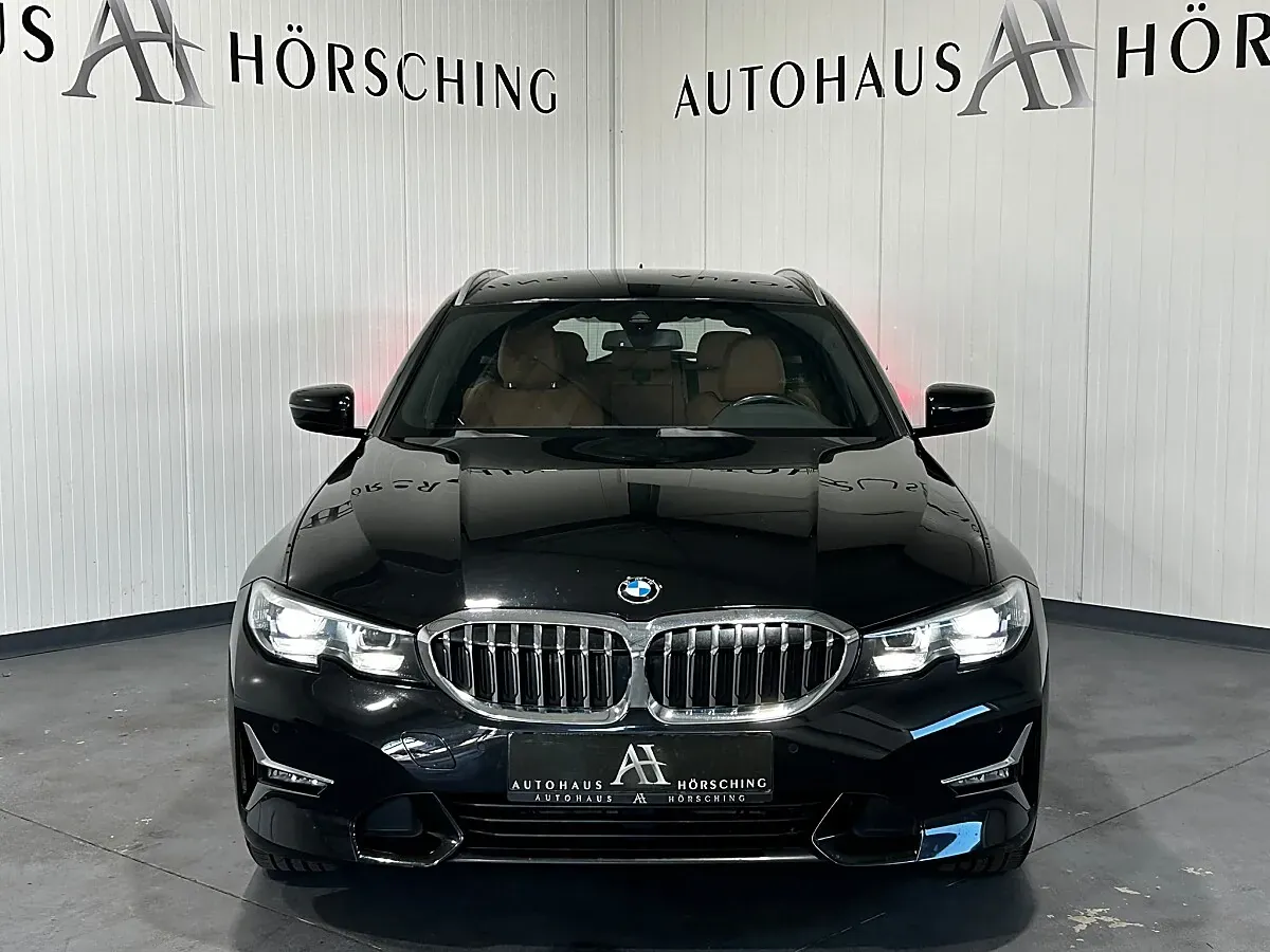 BMW 3 Series 2021 photo 2