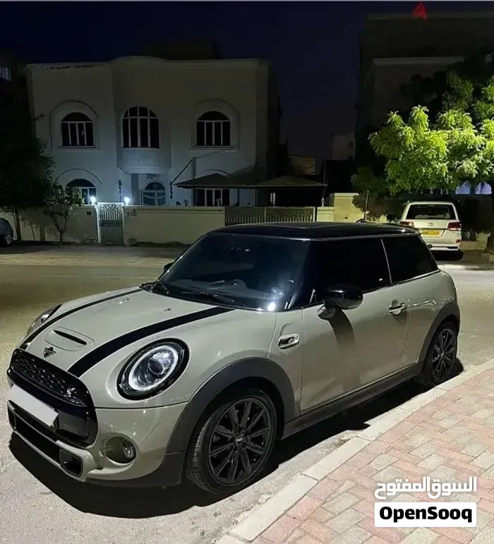Mini Cooper S 2020 photo 4