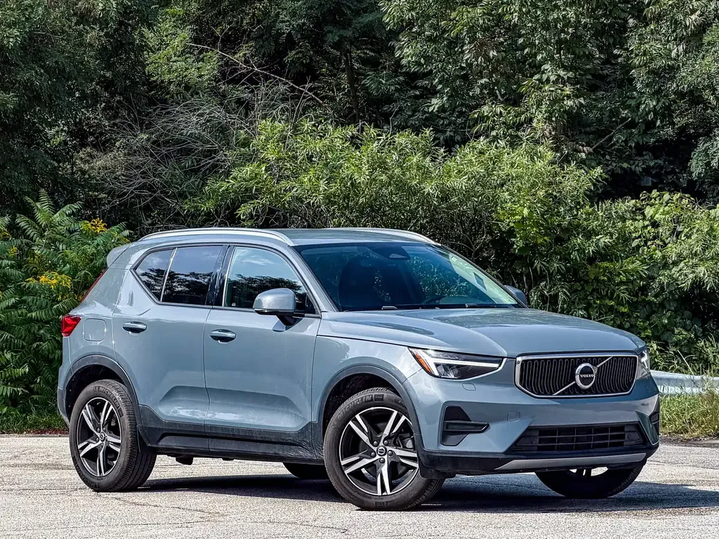 Volvo Xc40 2023 photo 2
