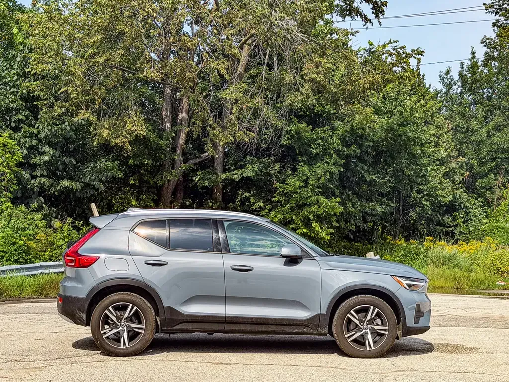 Volvo Xc40 2023 photo 4