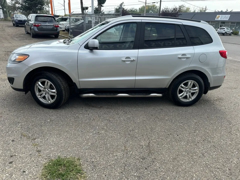 Hyundai Santa Fe 2012 photo 3
