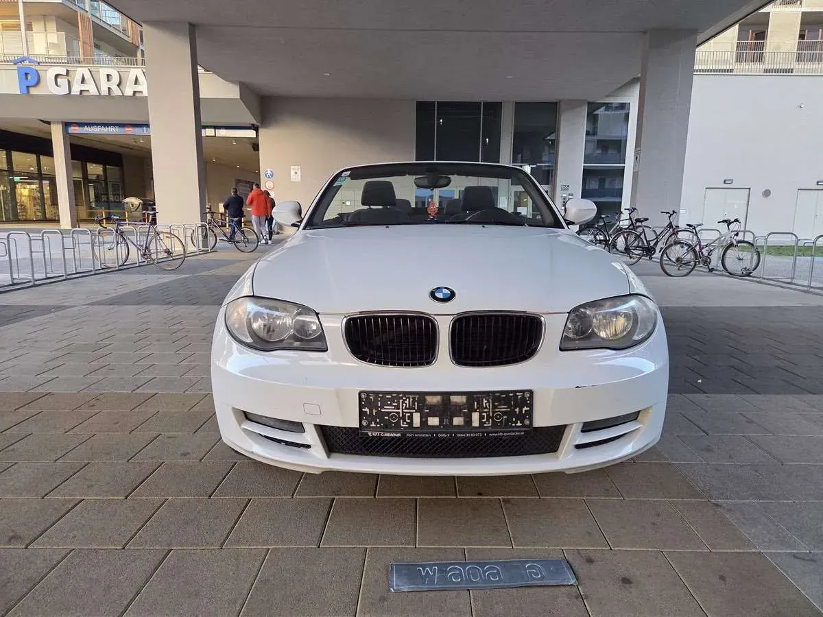 BMW 1 Series 2010 photo 3