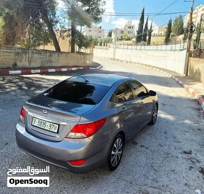 Hyundai Accent 2015 photo 3