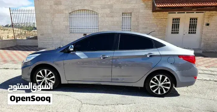 Hyundai Accent 2015 photo 4