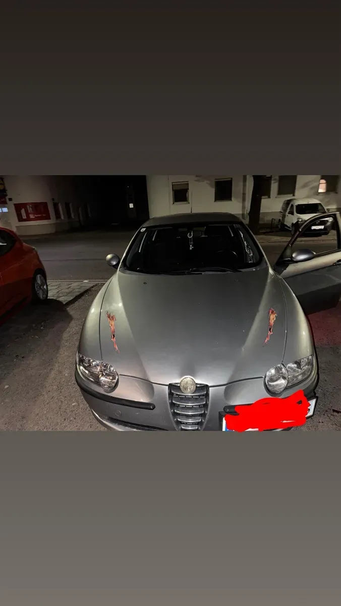 Alfa Romeo 147 2006 photo 2