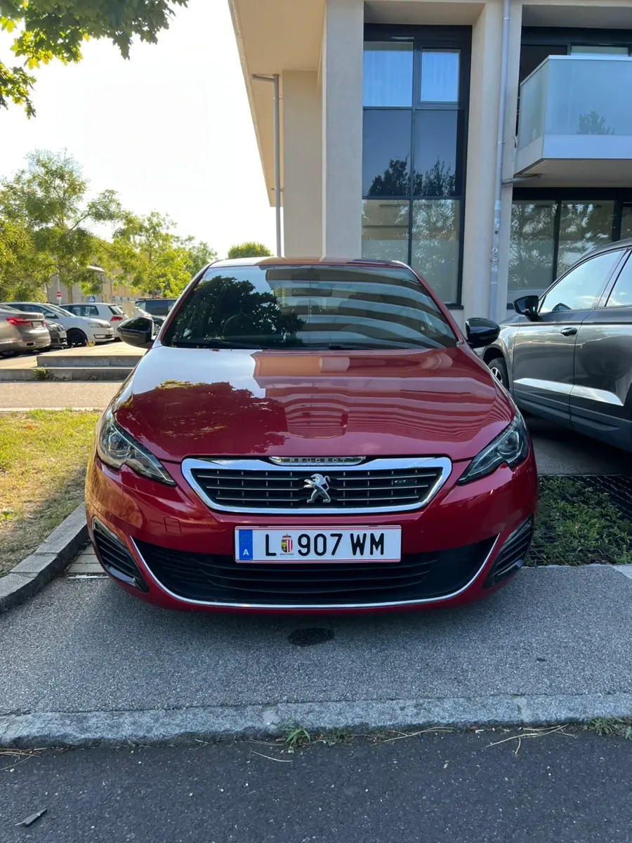 Peugeot 308 2017 photo 2