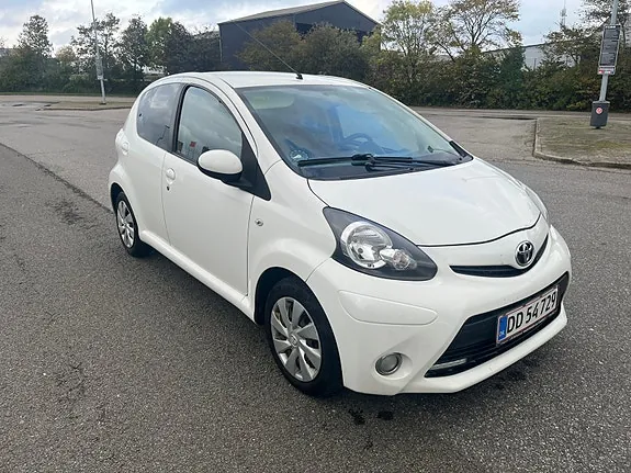 Toyota Aygo 2012 photo 5