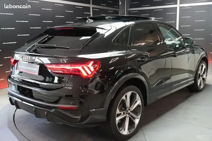 Audi Q3 2021 photo 5