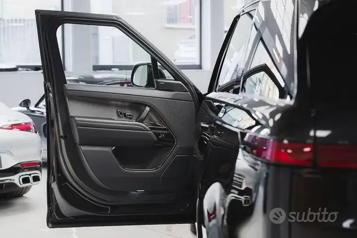 Land Rover Range Rover Sport 2024 photo 5