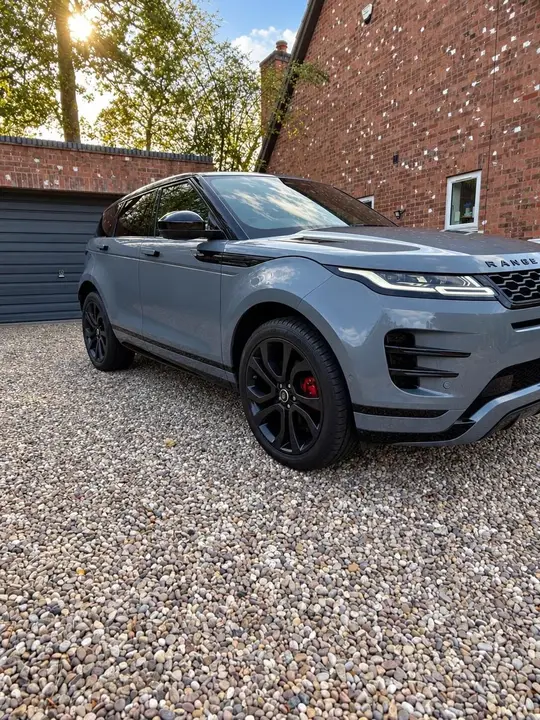 Land Rover Range Rover Evoque 2021 photo 2