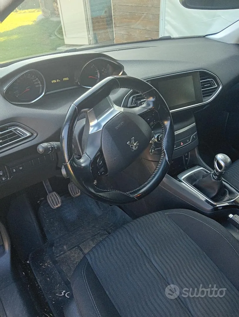 Peugeot 308 2017 photo 4