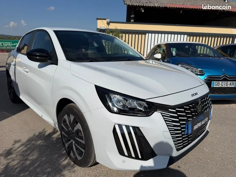 Peugeot 208 2025 photo 4
