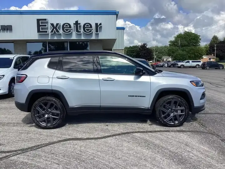 Jeep Compass 2026 photo 4