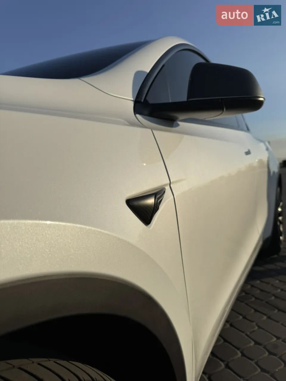Tesla Model Y 2023 photo 3