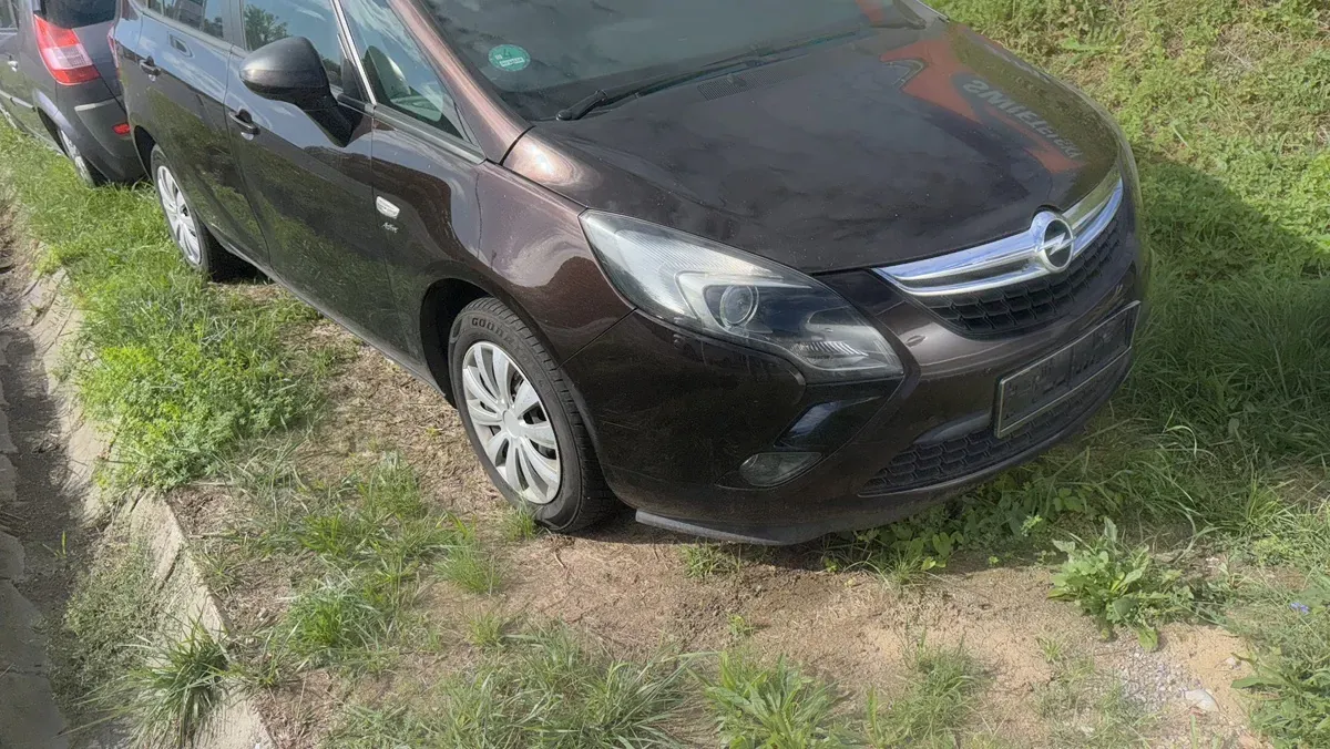 Opel Zafira 2013 photo 2