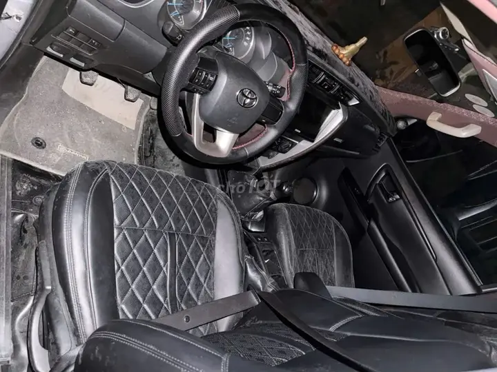 Toyota Fortuner 2017 photo 4