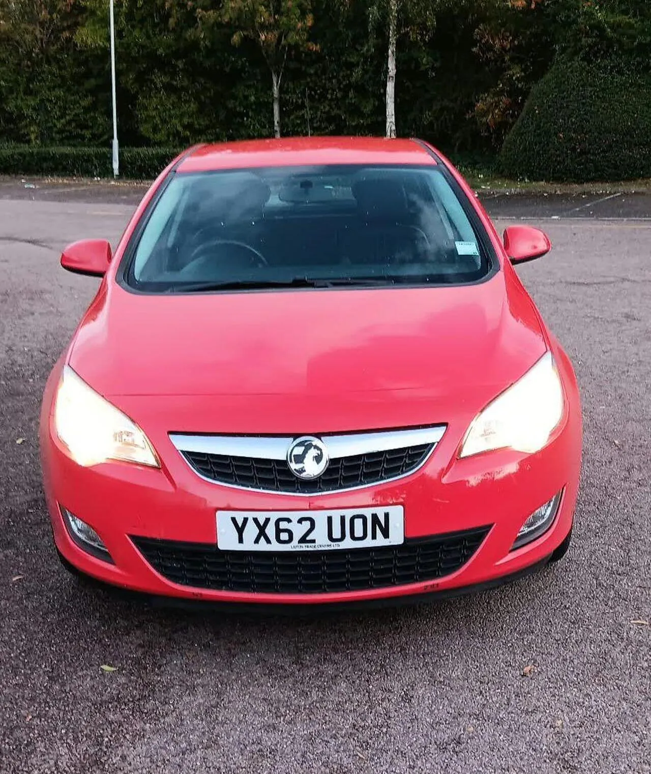 Vauxhall Astra 2012 photo 2