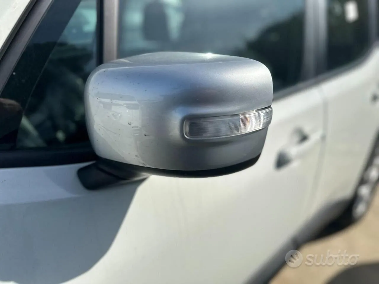 Jeep Renegade 2023 photo 3