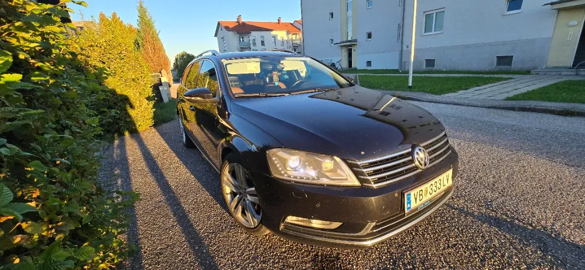 Volkswagen Passat 2012 photo 2