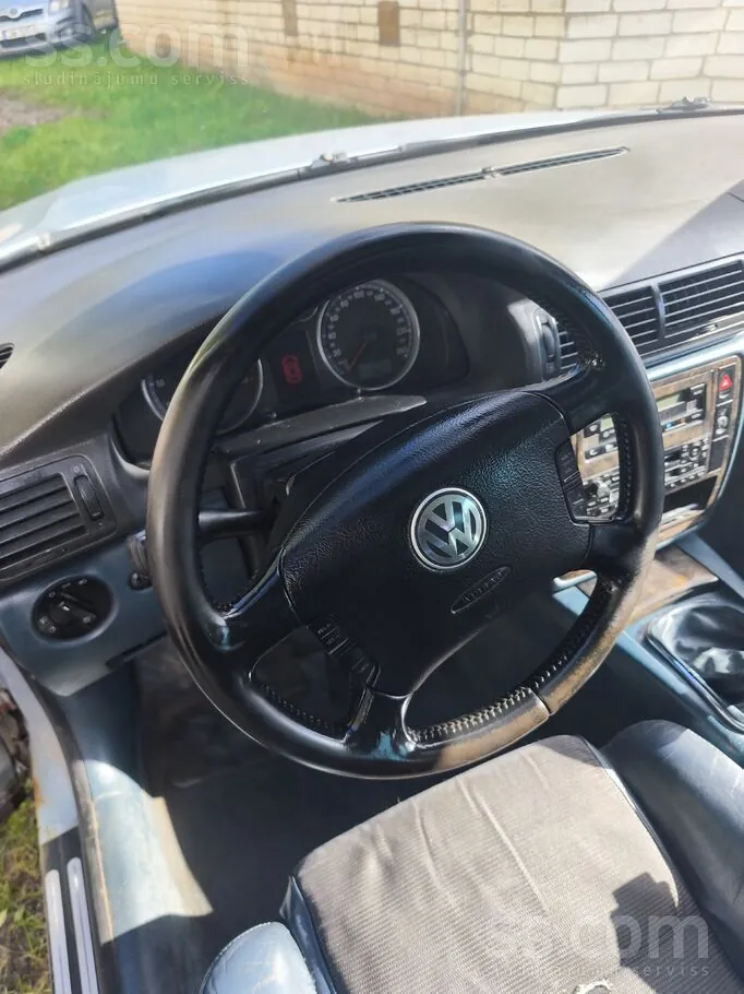 Volkswagen Passat 2004 photo 4