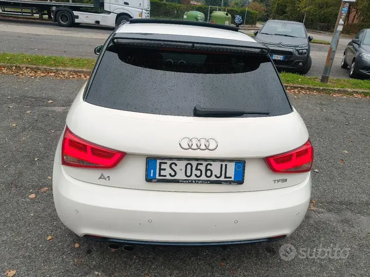Audi A1 2013 photo 2