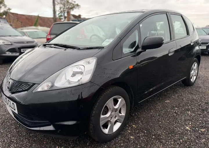Honda Jazz 2010 photo 3