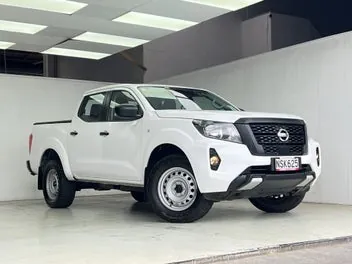 Nissan Navara 2021 photo 2