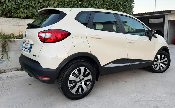Renault Captur 2017 photo 4