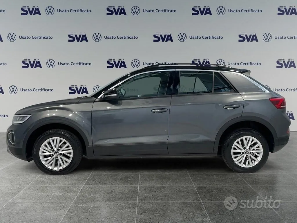 Volkswagen T-Roc 2023 photo 3
