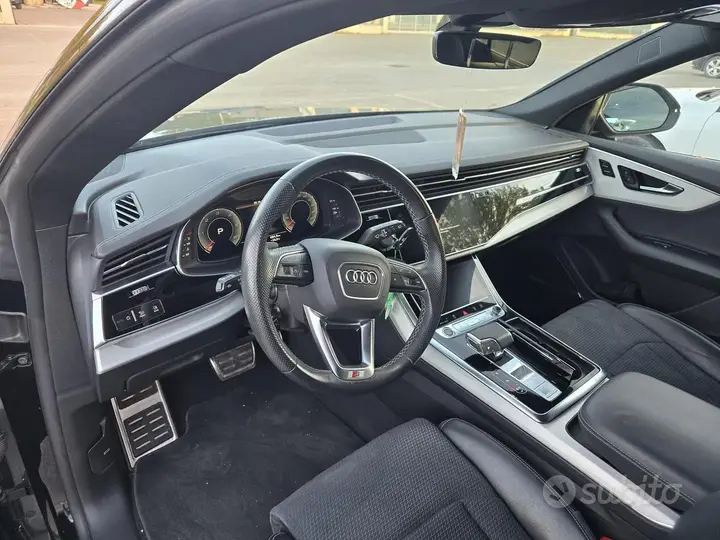 Audi Q8 2023 photo 4